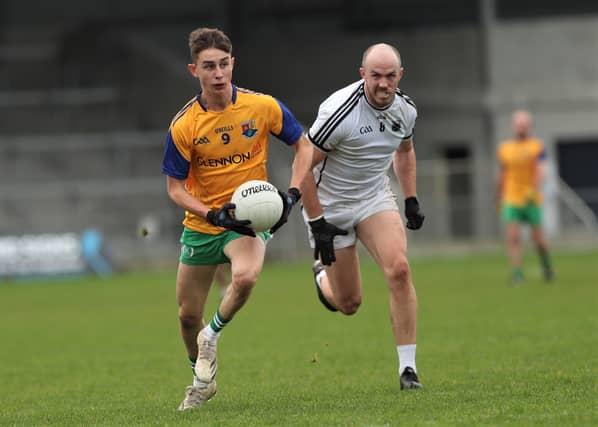 Jack Magan on the ball for Killashee against Clara. Action from the Leinster Club IFC first round game at Glennon Brothers Pearse Park Photo: Syl Healy