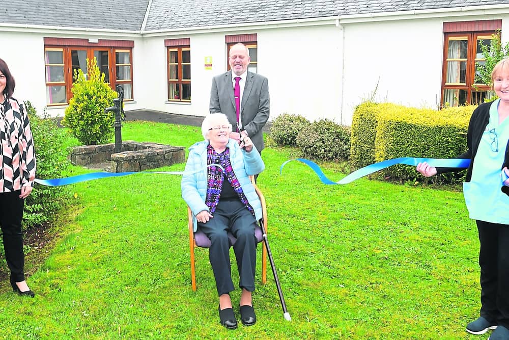 Siobhan Curran, Sonas Nursing Home Innis Ree, resident Vera O’Sullivan from Lanesboro, Co Longford, John Mangan, Director Sonas Nursing Homes Group & Caroline O’Reilly, Person in Charge
