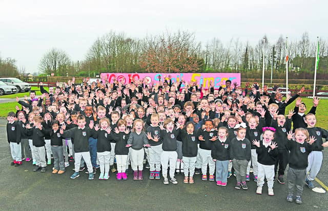 Pupils at Scoil Eimear particpating in the 10@10 in conjunction with Operation Transformation. Photos by Shelley Corcoran.