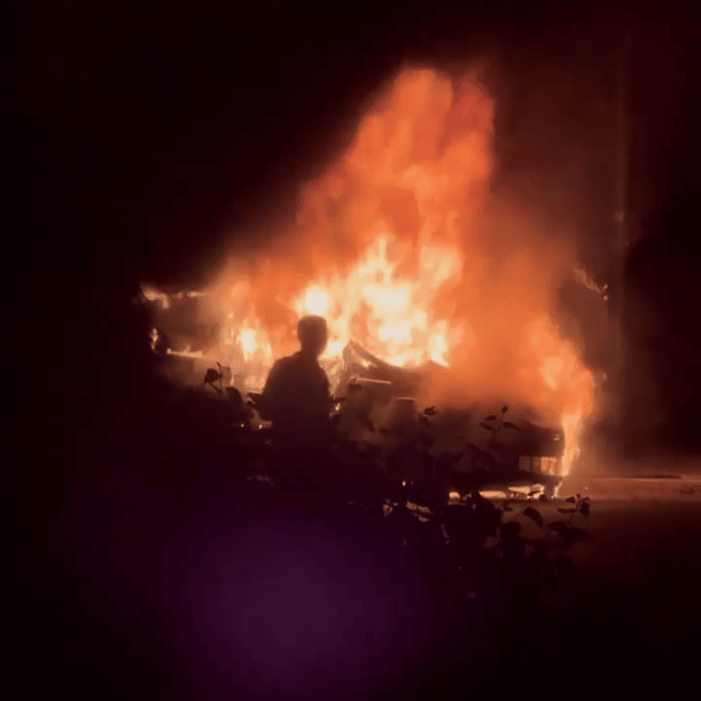 MacEoin Park: Car set ablaze in a case of suspected arson