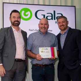 Longford Award Winner- Kenneth Moran (far left) and David Tobin (far right) from Gala Retail with Declan Fox from Fox’s Gala, Ballinalee