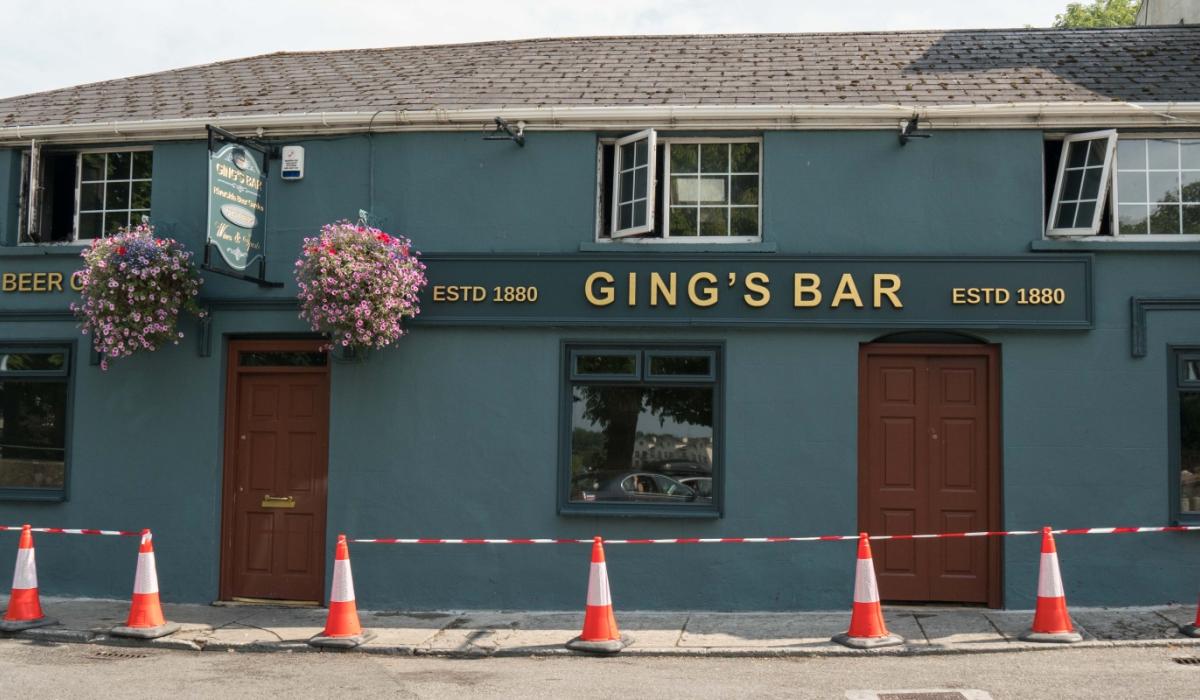 Photos show extent of destruction of iconic CarrickonShannon pub