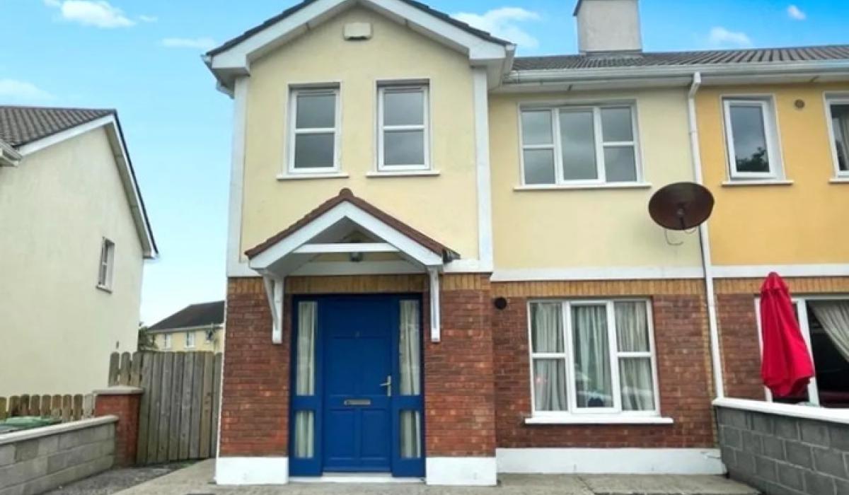 PICTURES 5 houses for sale in Longford right now for under €150,000
