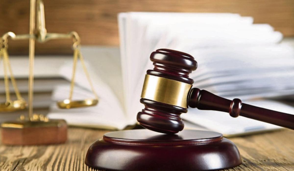 Speeding Longford driver tried to evade Gardaí  in estate close to playing kids 