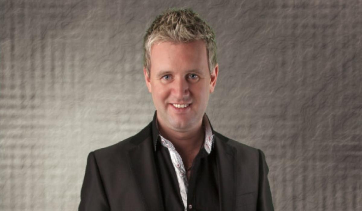 Mike Denver at the Landmark - Longford Live