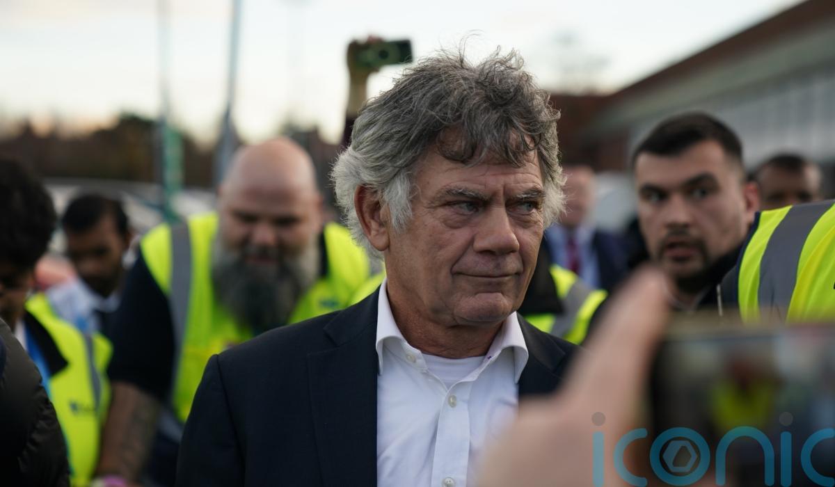 Gerry Hutch ‘not cuddly celebrity’, warns Harris as election video released