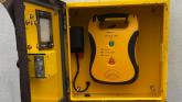N4 Axis defibrillator