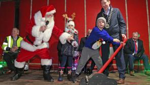 Photo Gallery: Santa Claus lights up Longford for Christmas