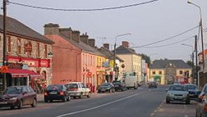 Edgeworthstown traffic island is a 'hazard', claims Ross