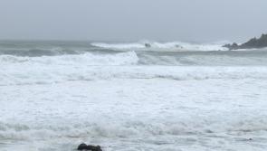 #Longford on RED Alert: Emergency services deployed as two kite-surfers stranded off Louth coast #Ophelia 