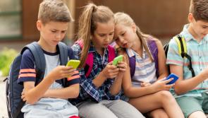 Minister to introduce new law to protect children online