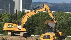 Construction companies experiencing severe difficulties in sourcing workers