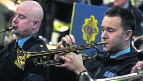 PICTURES | Garda Band brings festive cheer to Ballymahon