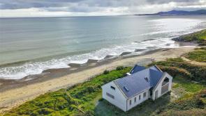 This beachside fixer-upper with incredible views is going under the hammer for €125,000