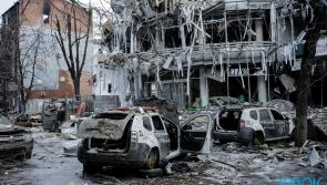 Hundreds trapped in theatre after Russian air strike hits Ukrainian city