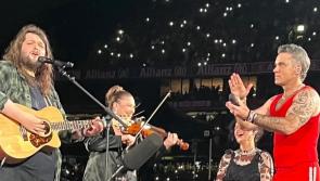 WATCH | Longford fiddle player joins Robbie Williams on stage during Croke Park gig
