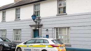 Masked gang slash tyres of garda cars before breaking into betting shop 