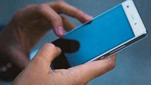 SCAM ALERT: Longford people warned that gardaí ‘do not send fines by text’
