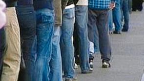 Unemployment rate for males rises slightly in past month 