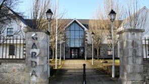 Gardaí launch manhunt into Longford armed robbery