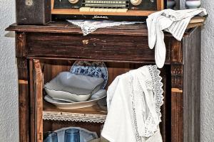 'Evolution of broadcasting': Engaging talk on the history of radio in Longford