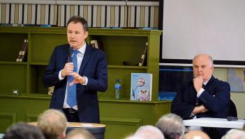Large crowds attend Longford rugby club for farmer's meeting with Agriculture Minister