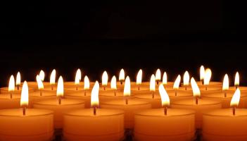 Longford councillor says he will bring his own lights to mark Baby Loss Awareness Day
