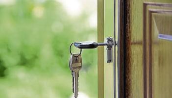 &lsquo;Lost house key&rsquo;: Longford woman accused of theft spent compensation money on locksmith