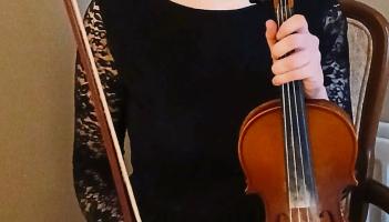 'Rewarding:' Firsthand dive into orchestral violin and attending a trad fiddle workshop