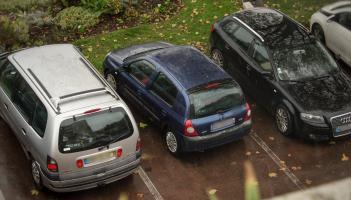 'Dangerous' walks to cars spark safety fears in Longford Town amid calls for new car park