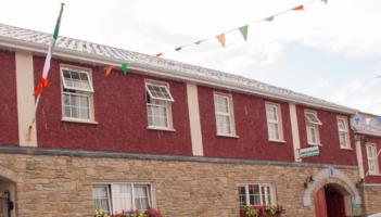 Get in the line! Longford dancers welcome to the Breffni Arms for classes