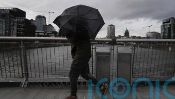 Storm Chandra to bring &lsquo;very strong winds&rsquo; to Ireland