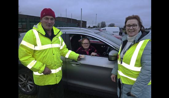 Check!!! Christmas comes early as Jacinta hits jackpot&nbsp;at AG drive-in bingo in Longford 