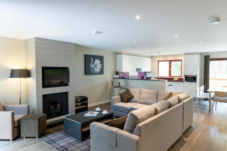 All 466 lodges and 30 lakeside apartments complete at €233m Center