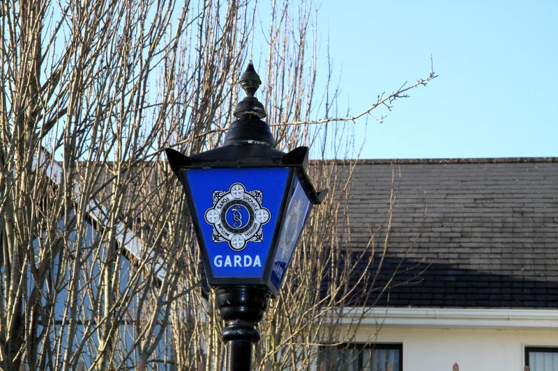 Gardaí urge Longford road users to be safe and seen as clocks go back 