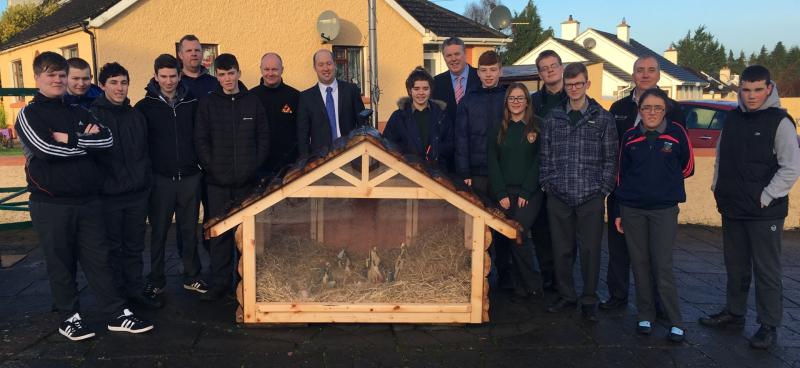 Lanesboro Community College students help bring Christmas cheer to Ballyleague 