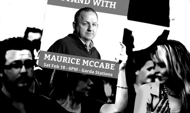 Vigil at Longford Garda Station in support of Maurice McCabe and other Garda whistleblowers