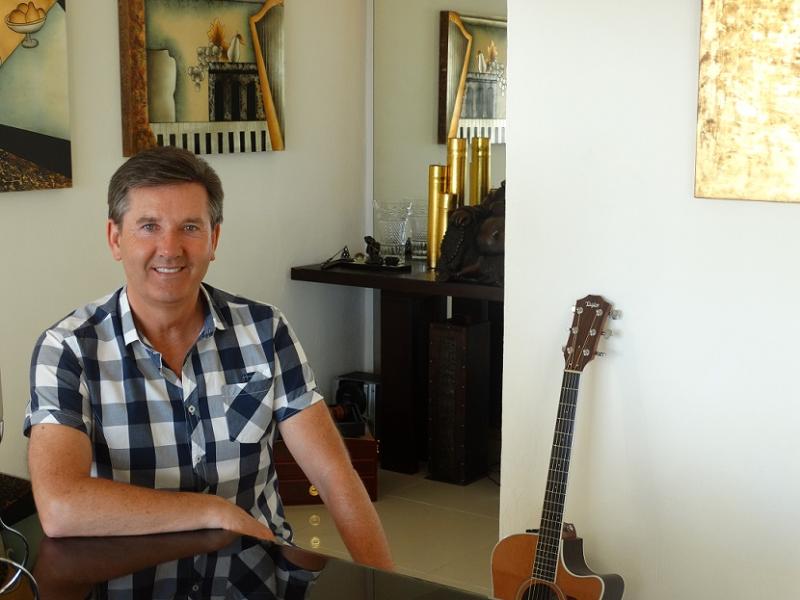 Who in Longford wants to host 'wee' Daniel O'Donnell at their house for new TV show?
