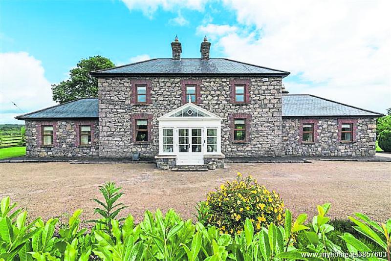 Luxurious living in north Longford