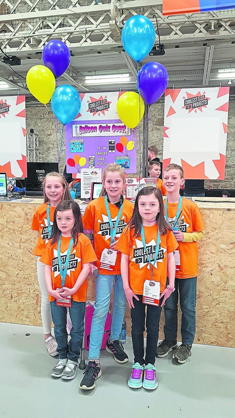 Ciara Crossan, Niamh Brady, Brian Reynolds, Juliette Barry and Rebecca Barry with Ciara's project