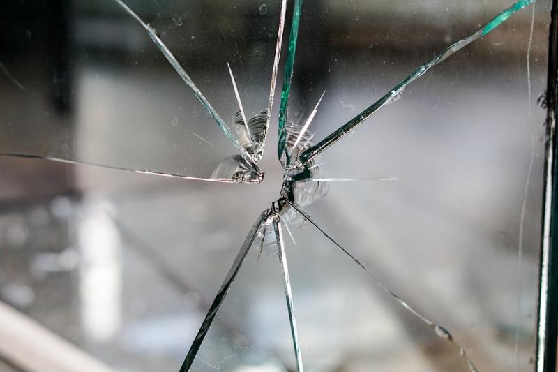 Gardaí appeal for information as car burnt out after man narrowly avoids injury in Longford shooting incident 