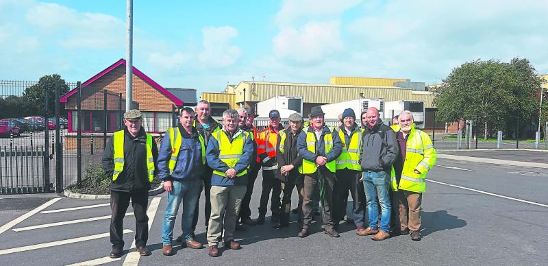 Longford farmers continue beef price protests after talks break down 