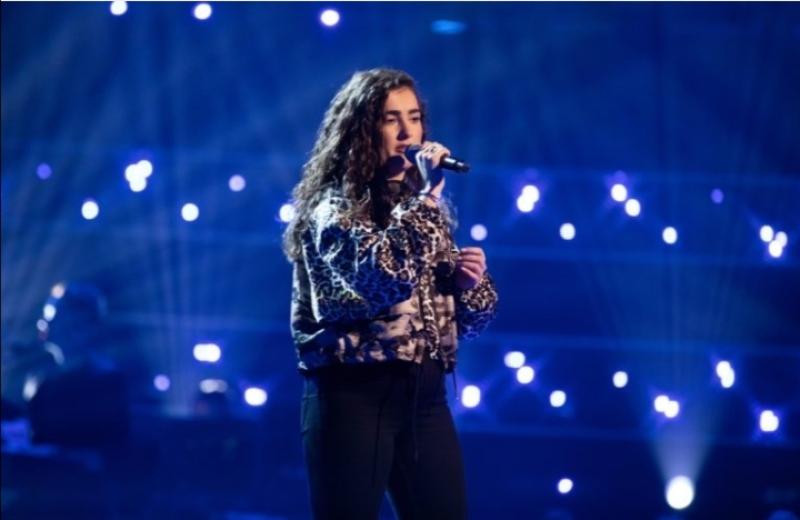 Brooke Scullion wows judges on The Voice UK