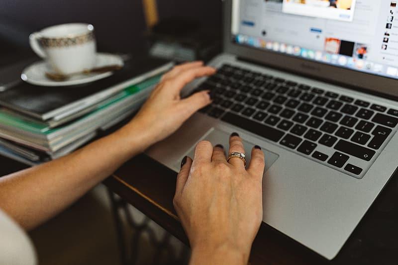 Right to disconnect from work should not be delayed 