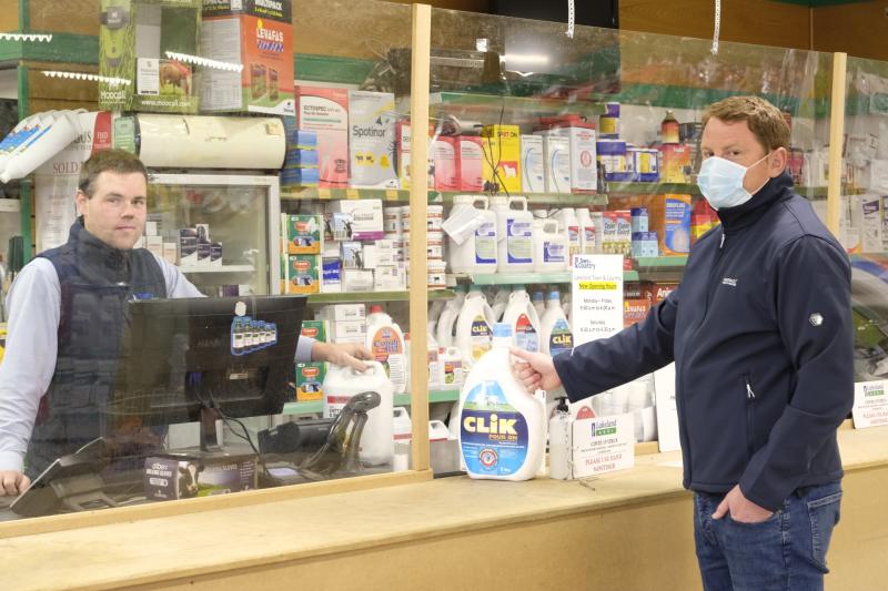 Lakeland Agri encourages all customers to wear face coverings