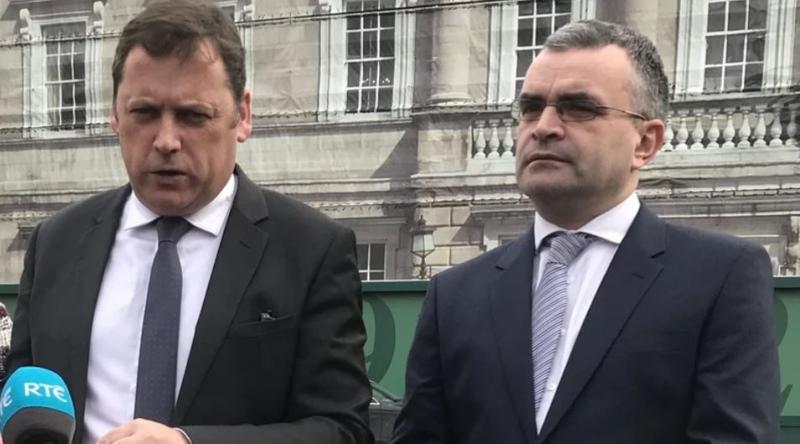 Barry Cowen reacts to Clifden golf outing