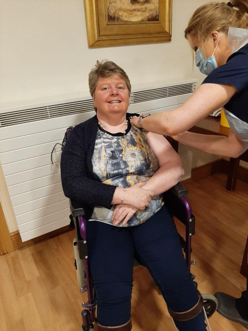 Catherine Gerety is the first person in Longford nursing home to receive the Pfizer BioNTech Covid-19 vaccine