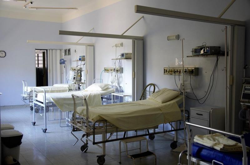 Union calls for final year nurse and midwifery students to be given healthcare assistant pay