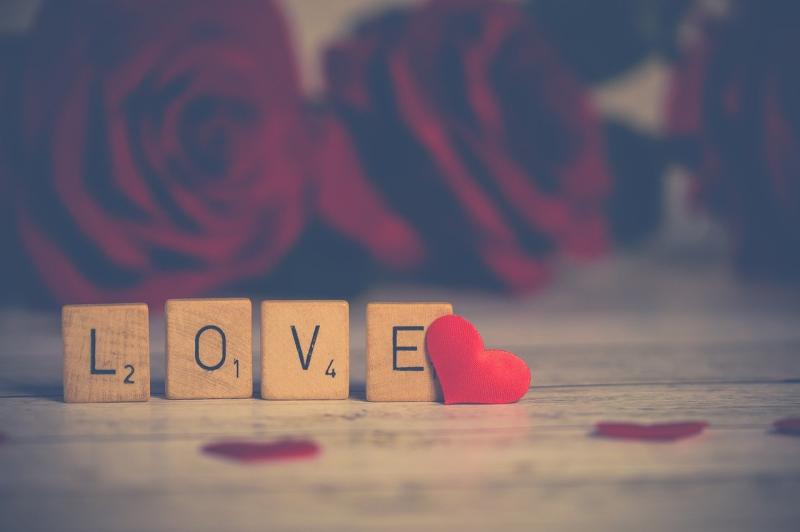 Don't get ripped off by love! Gardai issue warning about ‘Romance’ fraud ahead of St Valentine’s Day