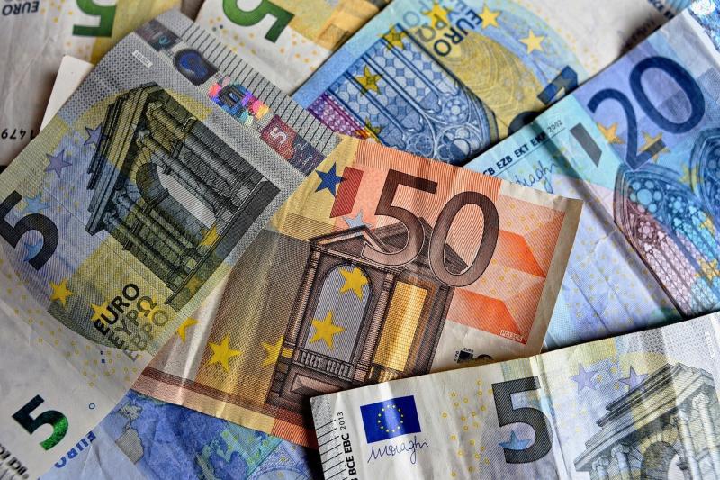 Cash which was posted to an allegedly fictitious person living in Sligo is forfeited to the State